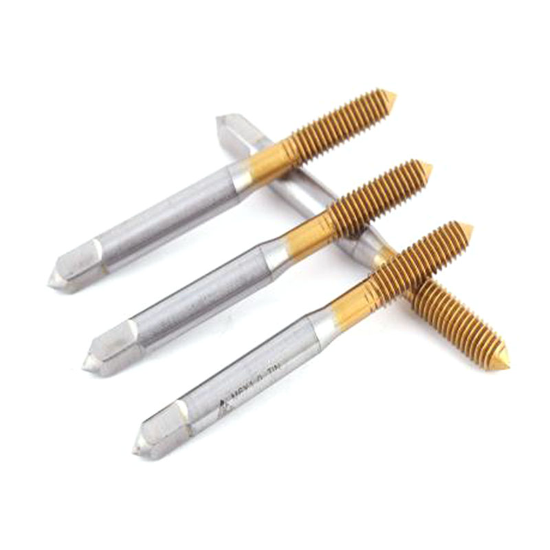 自動車製造におけるスパイラルタップの主な用途は何ですか